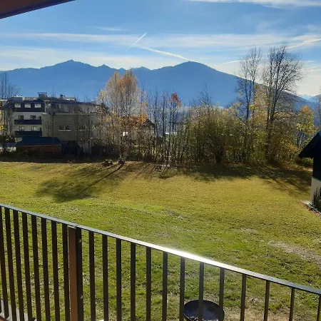 Hostel Haus Der Freundschaft - Gemeinnuetziges Kinder- Und Jugendgaestehaus