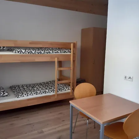 Haus Der Freundschaft - Gemeinnuetziges Kinder- Und Jugendgaestehaus Hostel Innsbruck